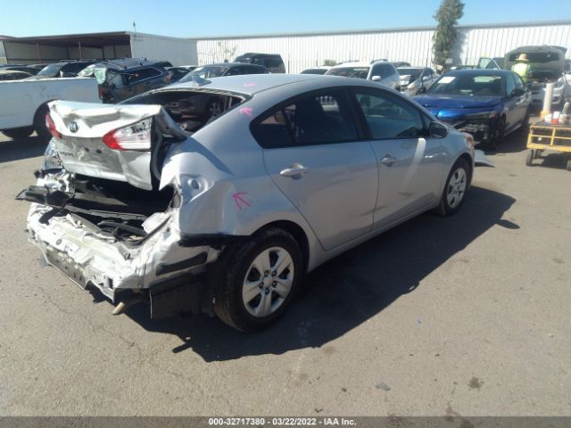 Photo 3 VIN: KNAFK4A66G5577589 - KIA FORTE 