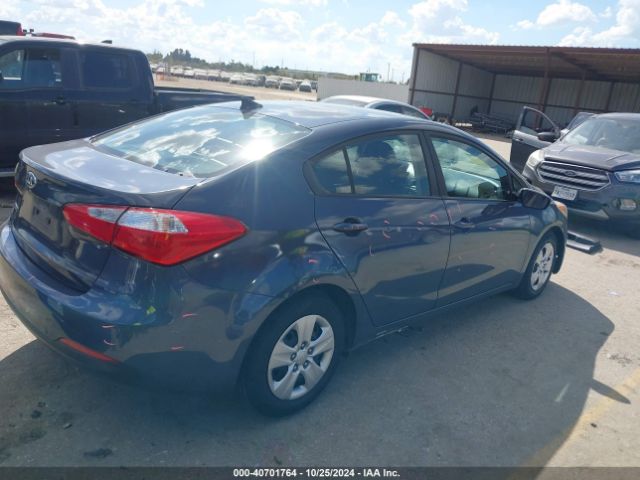 Photo 3 VIN: KNAFK4A66G5606766 - KIA FORTE 