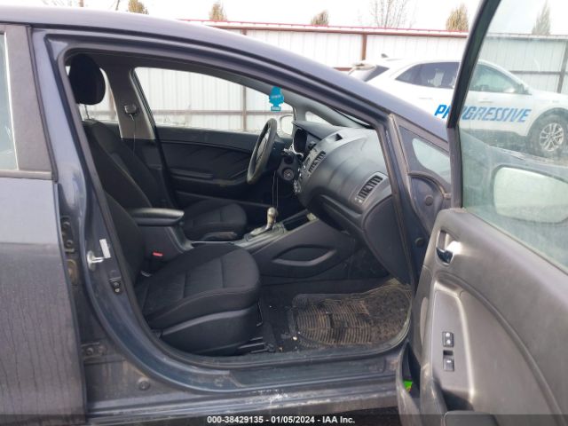 Photo 4 VIN: KNAFK4A66G5609196 - KIA FORTE 