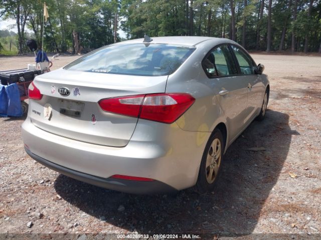 Photo 3 VIN: KNAFK4A66G5615080 - KIA FORTE 