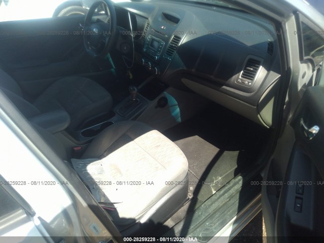 Photo 4 VIN: KNAFK4A67E5213596 - KIA FORTE 