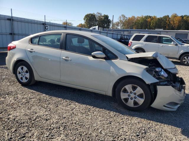 Photo 3 VIN: KNAFK4A67F5308614 - KIA FORTE LX 