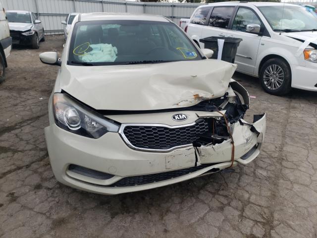 Photo 8 VIN: KNAFK4A67F5325235 - KIA FORTE LX 