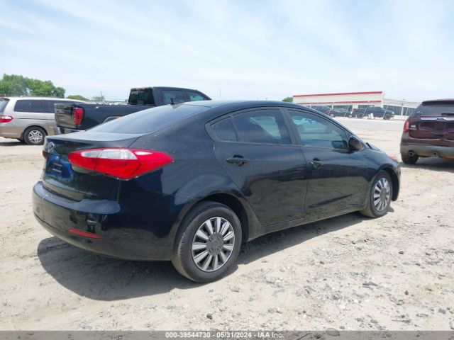 Photo 3 VIN: KNAFK4A67F5334047 - KIA FORTE 