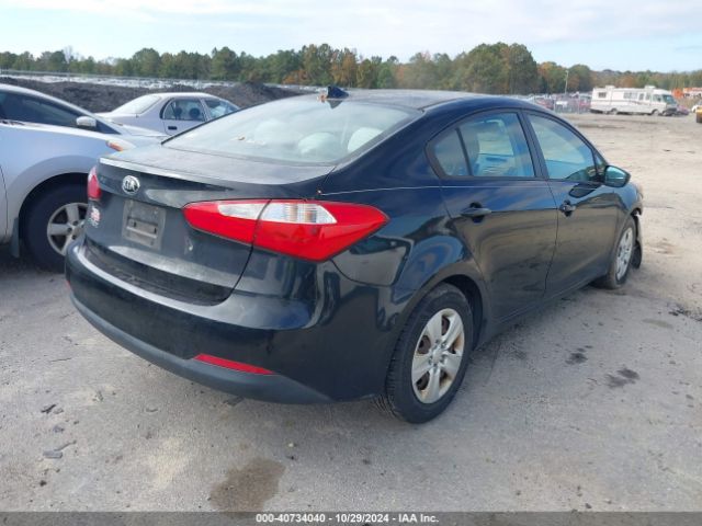 Photo 3 VIN: KNAFK4A67F5340432 - KIA FORTE 