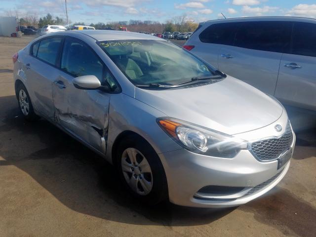 Photo 0 VIN: KNAFK4A67F5349468 - KIA FORTE LX 