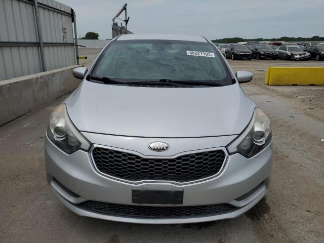 Photo 4 VIN: KNAFK4A67F5371504 - KIA FORTE LX 