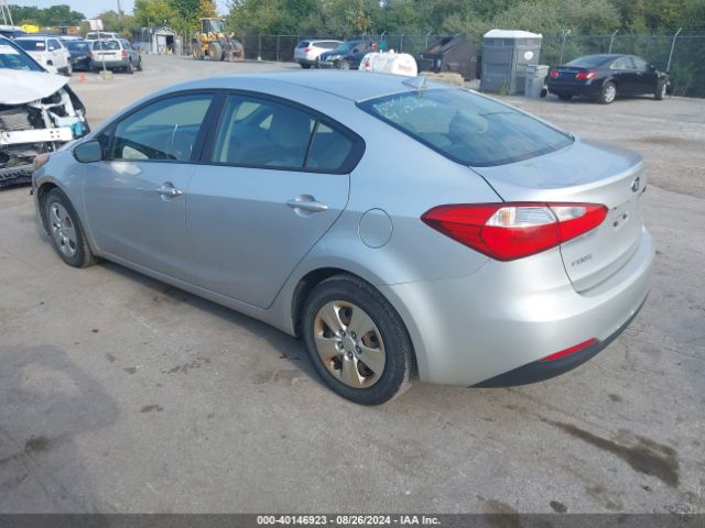 Photo 2 VIN: KNAFK4A67F5371521 - KIA FORTE 