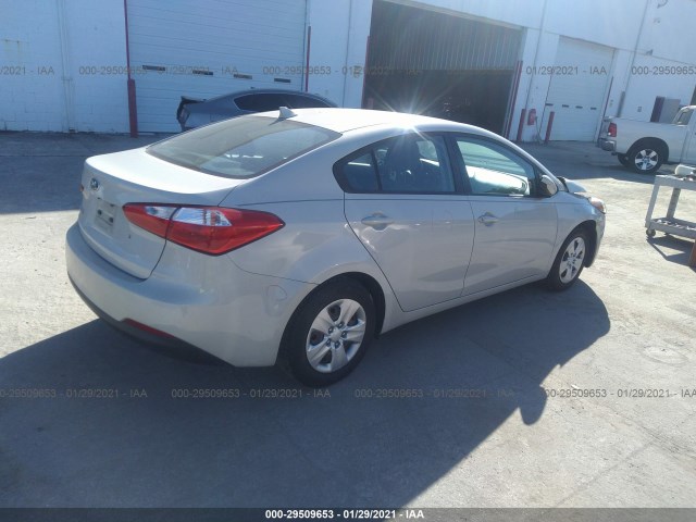 Photo 3 VIN: KNAFK4A67F5387492 - KIA FORTE 