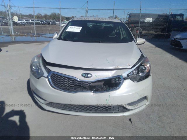 Photo 5 VIN: KNAFK4A67F5387492 - KIA FORTE 