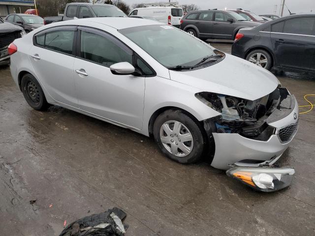 Photo 3 VIN: KNAFK4A67F5390988 - KIA FORTE LX 