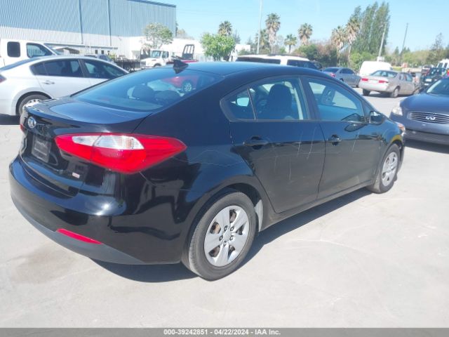 Photo 3 VIN: KNAFK4A67G5461477 - KIA FORTE 