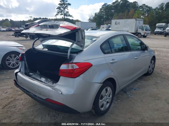 Photo 3 VIN: KNAFK4A67G5507485 - KIA FORTE 