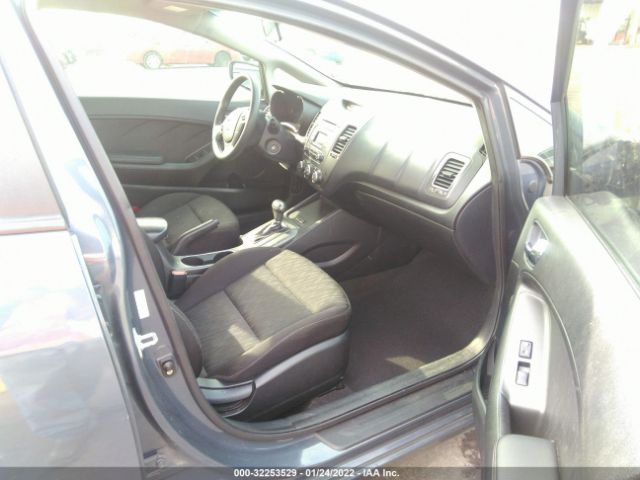 Photo 4 VIN: KNAFK4A67G5565841 - KIA FORTE 