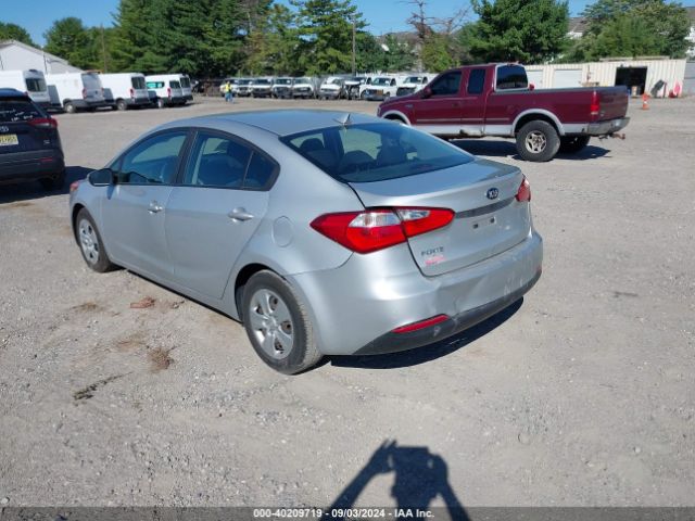 Photo 2 VIN: KNAFK4A67G5568531 - KIA FORTE 