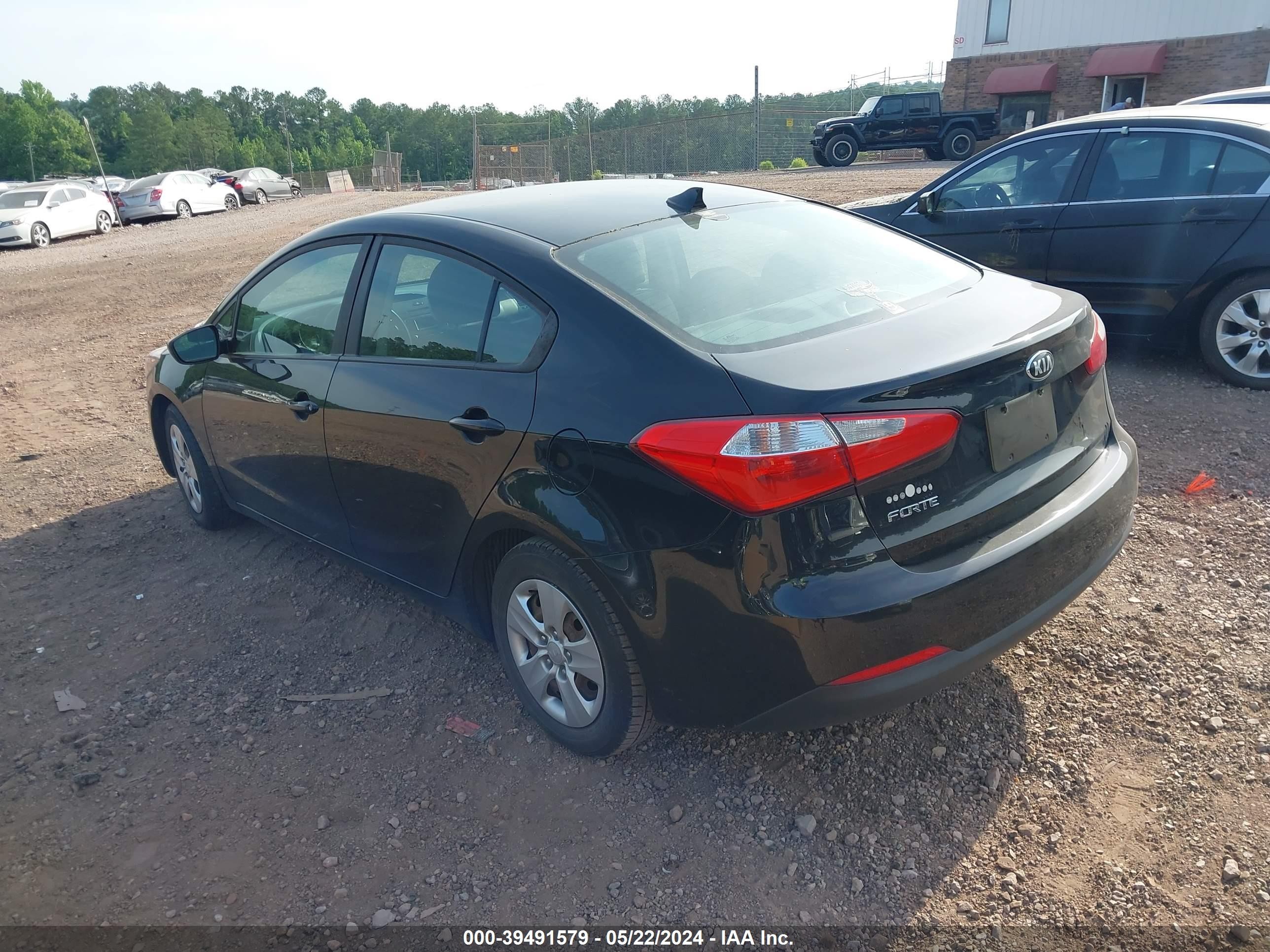 Photo 2 VIN: KNAFK4A67G5571459 - KIA FORTE 