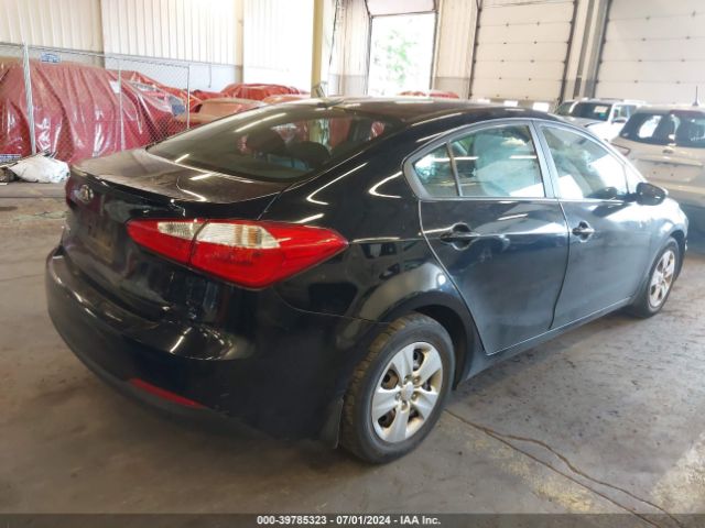 Photo 3 VIN: KNAFK4A67G5595812 - KIA FORTE 