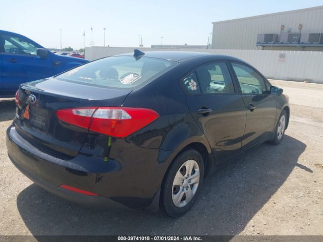 Photo 3 VIN: KNAFK4A67G5607182 - KIA FORTE 