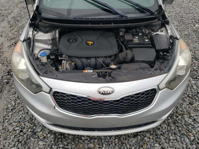 Photo 10 VIN: KNAFK4A68E5048447 - KIA FORTE LX 