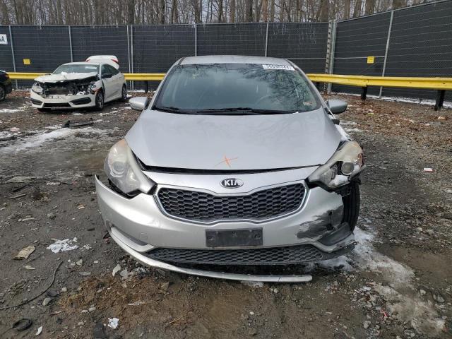 Photo 4 VIN: KNAFK4A68E5142411 - KIA FORTE 