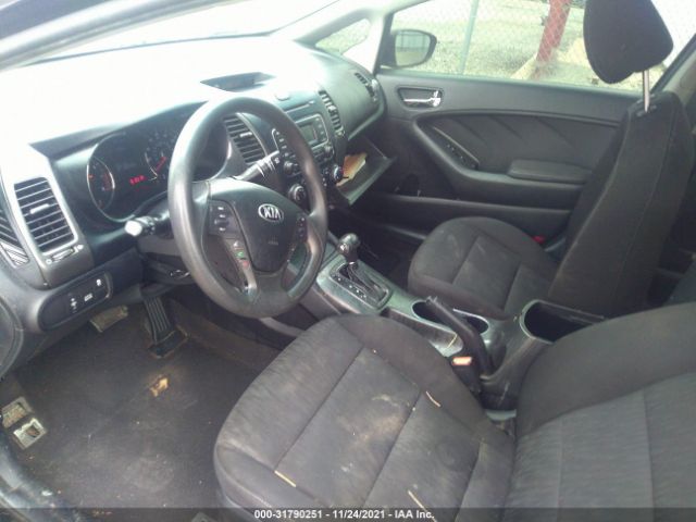 Photo 4 VIN: KNAFK4A68E5174372 - KIA FORTE 