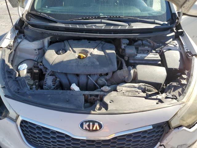 Photo 10 VIN: KNAFK4A68E5243819 - KIA FORTE LX 