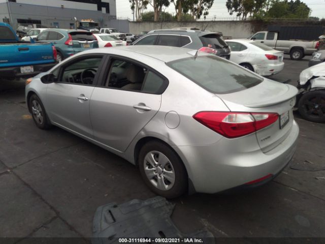 Photo 2 VIN: KNAFK4A68F5263795 - KIA FORTE 