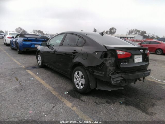 Photo 2 VIN: KNAFK4A68F5267443 - KIA FORTE 