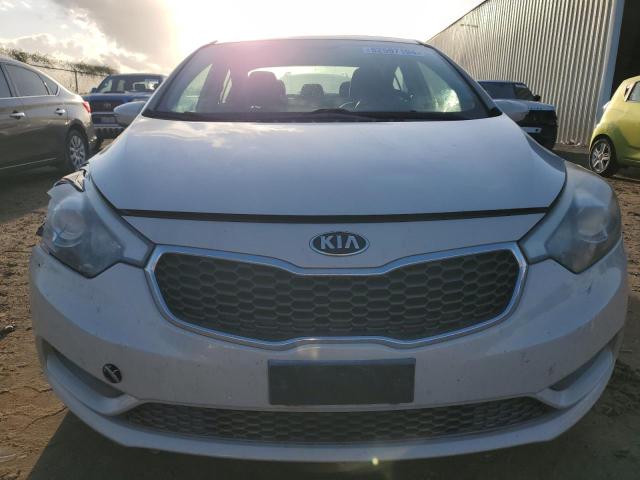 Photo 4 VIN: KNAFK4A68F5329195 - KIA FORTE LX 