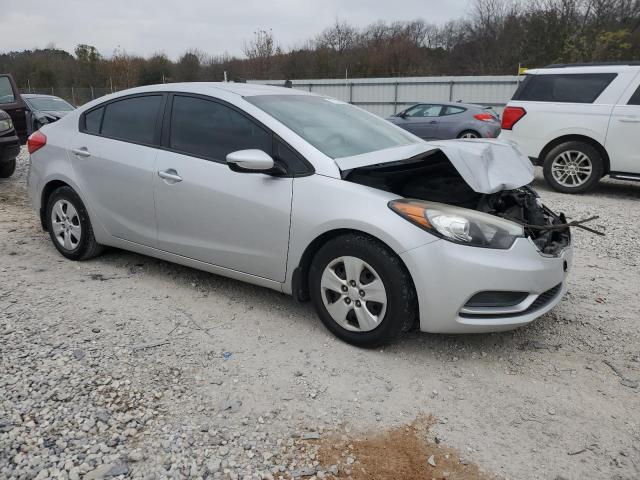 Photo 3 VIN: KNAFK4A68F5330119 - KIA FORTE LX 