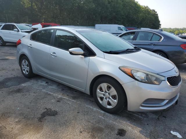 Photo 3 VIN: KNAFK4A68F5368823 - KIA FORTE 