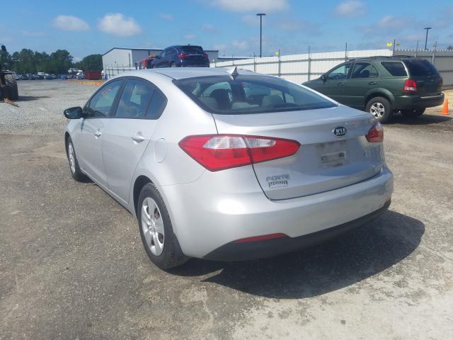 Photo 2 VIN: KNAFK4A68F5378137 - KIA FORTE LX 