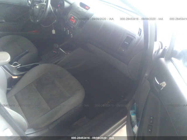 Photo 4 VIN: KNAFK4A68F5389347 - KIA FORTE 