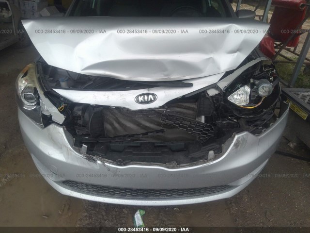 Photo 5 VIN: KNAFK4A68F5389347 - KIA FORTE 