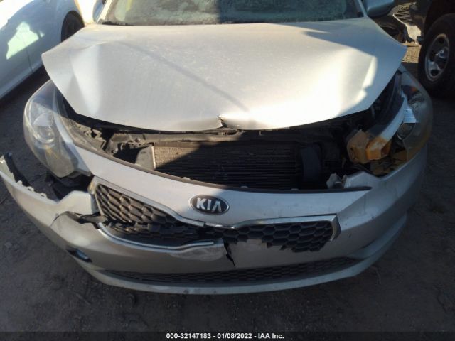 Photo 5 VIN: KNAFK4A68F5399411 - KIA FORTE 