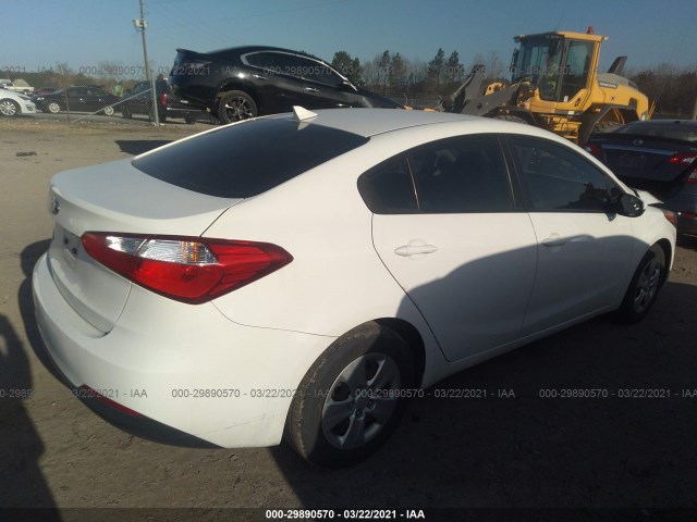 Photo 3 VIN: KNAFK4A68G5487912 - KIA FORTE 