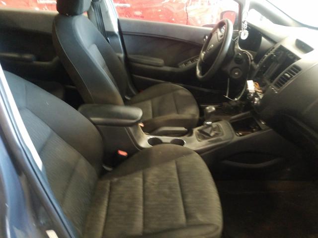 Photo 4 VIN: KNAFK4A68G5501811 - KIA FORTE LX 