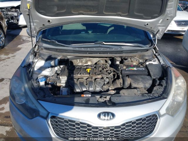 Photo 9 VIN: KNAFK4A68G5514736 - KIA FORTE 