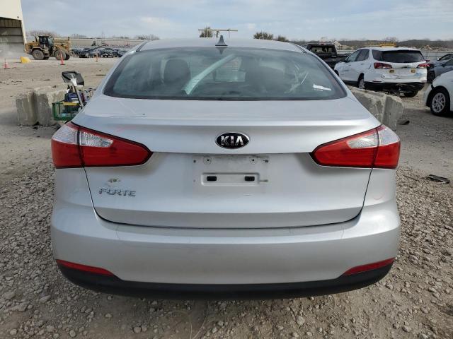 Photo 5 VIN: KNAFK4A68G5539040 - KIA FORTE LX 