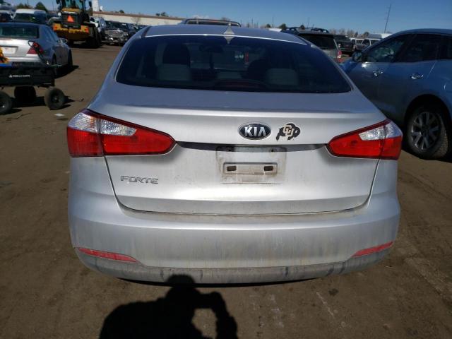 Photo 5 VIN: KNAFK4A68G5549390 - KIA FORTE LX 