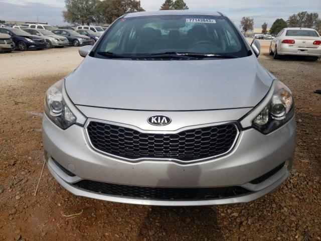 Photo 4 VIN: KNAFK4A68G5549406 - KIA FORTE 