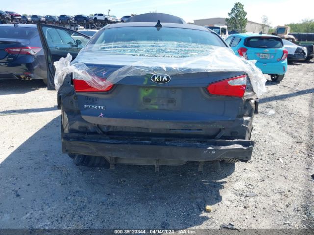 Photo 5 VIN: KNAFK4A68G5560812 - KIA FORTE 