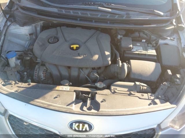 Photo 9 VIN: KNAFK4A68G5565301 - KIA FORTE 