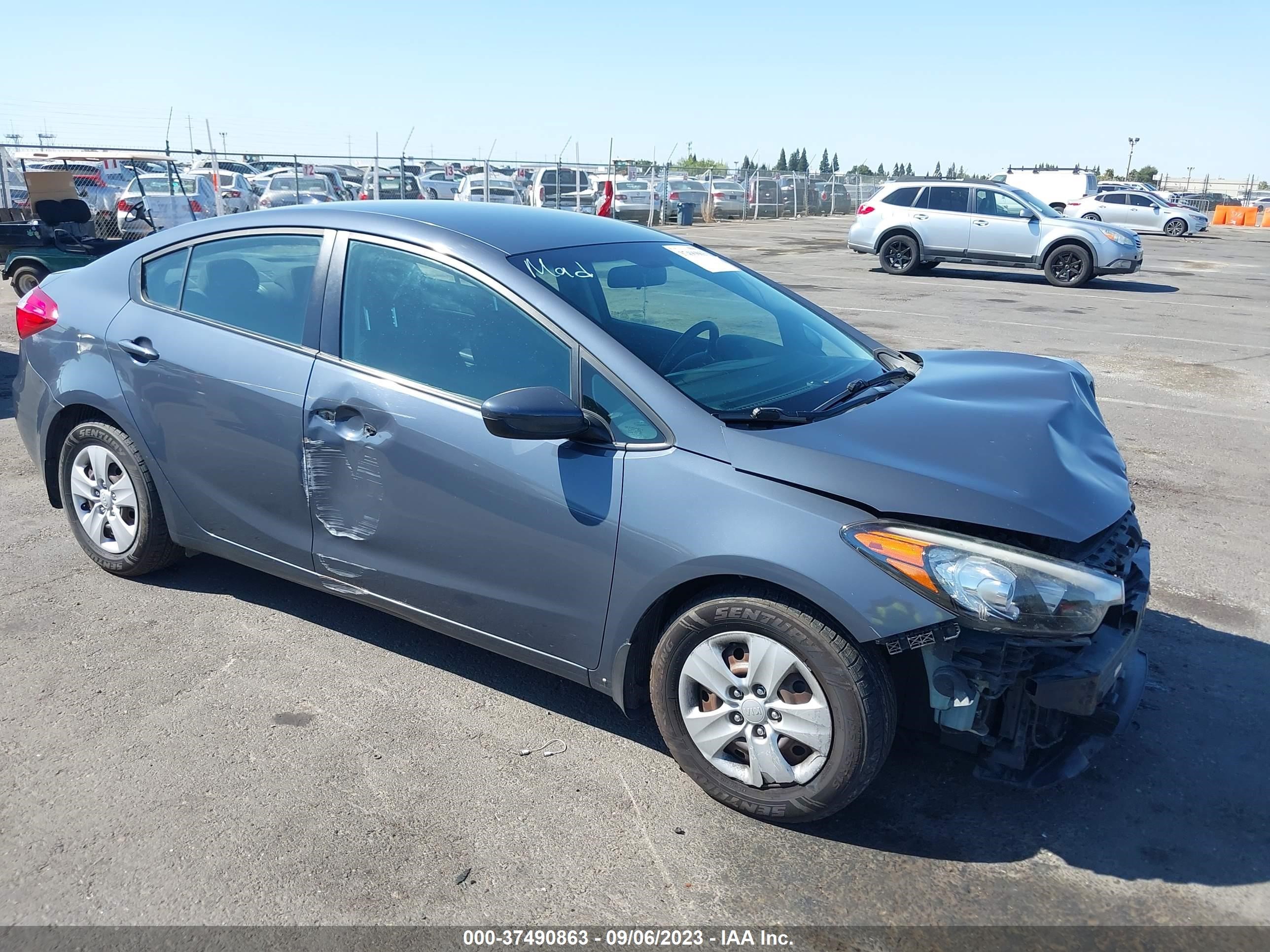 Photo 0 VIN: KNAFK4A68G5567341 - KIA FORTE 