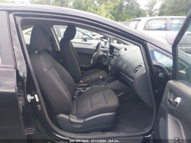 Photo 4 VIN: KNAFK4A68G5569882 - KIA FORTE 