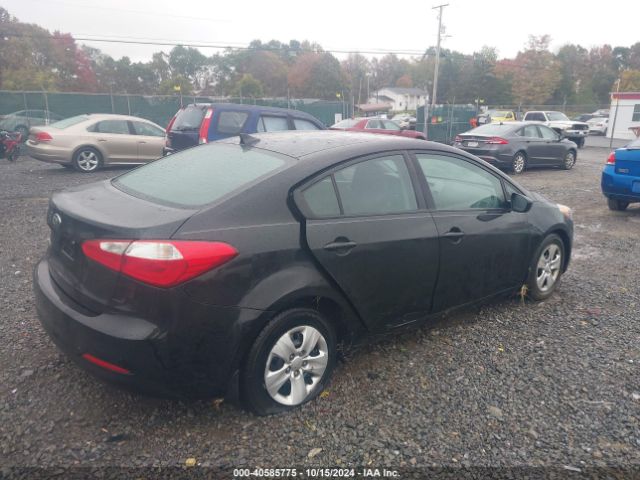 Photo 3 VIN: KNAFK4A68G5569932 - KIA FORTE 