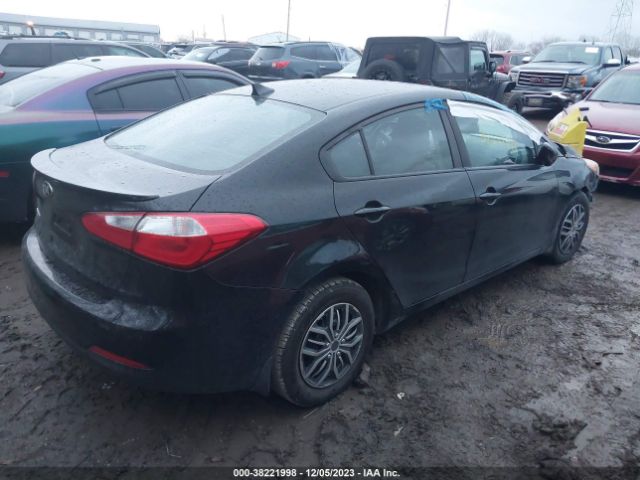 Photo 3 VIN: KNAFK4A68G5576766 - KIA FORTE 