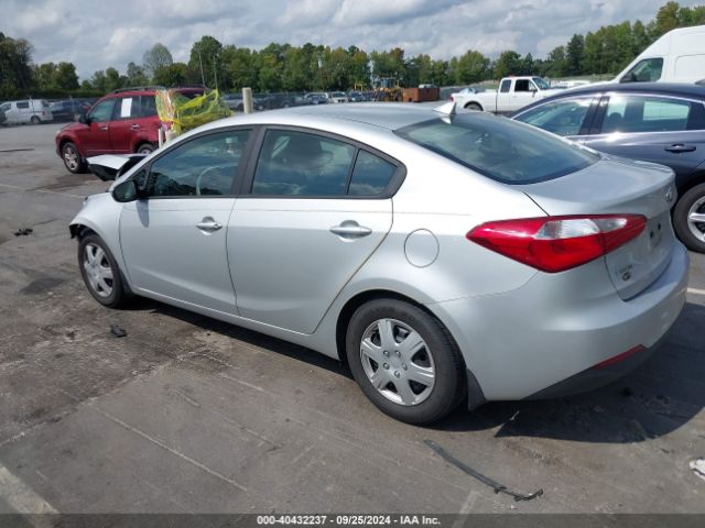 Photo 2 VIN: KNAFK4A68G5582261 - KIA FORTE 