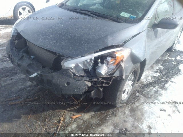 Photo 5 VIN: KNAFK4A68G5584575 - KIA FORTE 