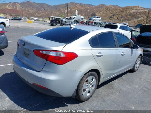 Photo 3 VIN: KNAFK4A68G5619101 - KIA FORTE 